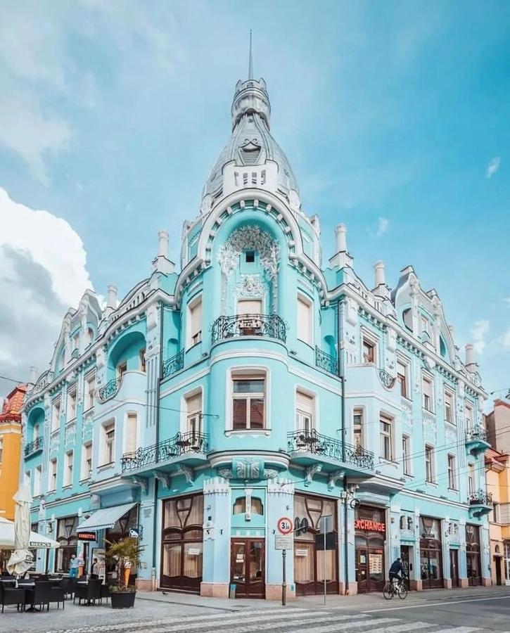 Ultracentral Apartment Near Moscovitz Palace Oradea Exterior foto